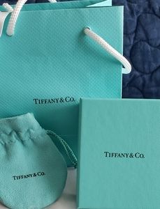 Tiffany Jewelry Sales Packing Kit
